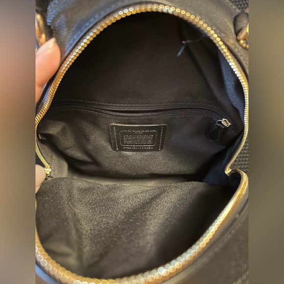 Black Coach backpack - Picture 2 of 3